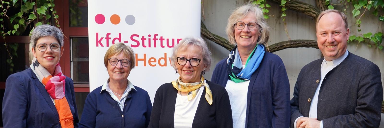 Stiftung_Gruppe nah